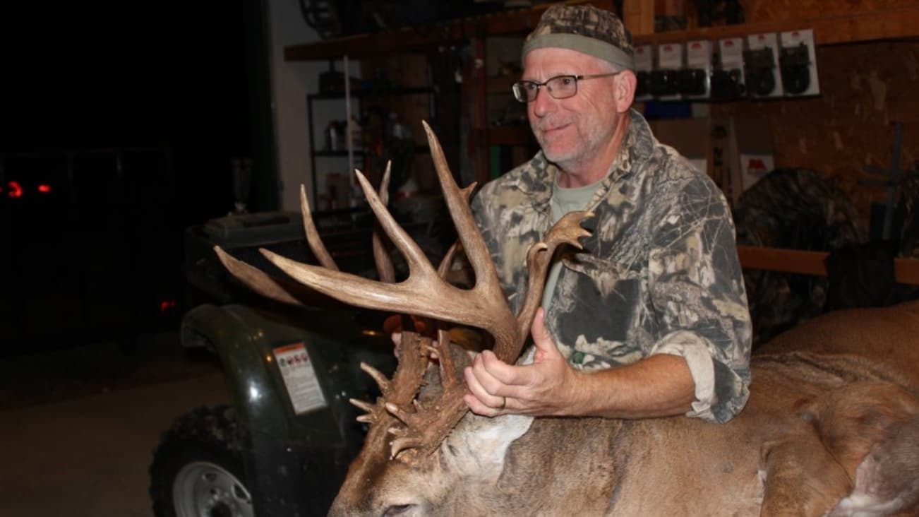 Photo 5 of guide Big Cedar Whitetails , 20+ years, uses Bow and Crossbow, specializes in Deer, skilled in Stand Hunting