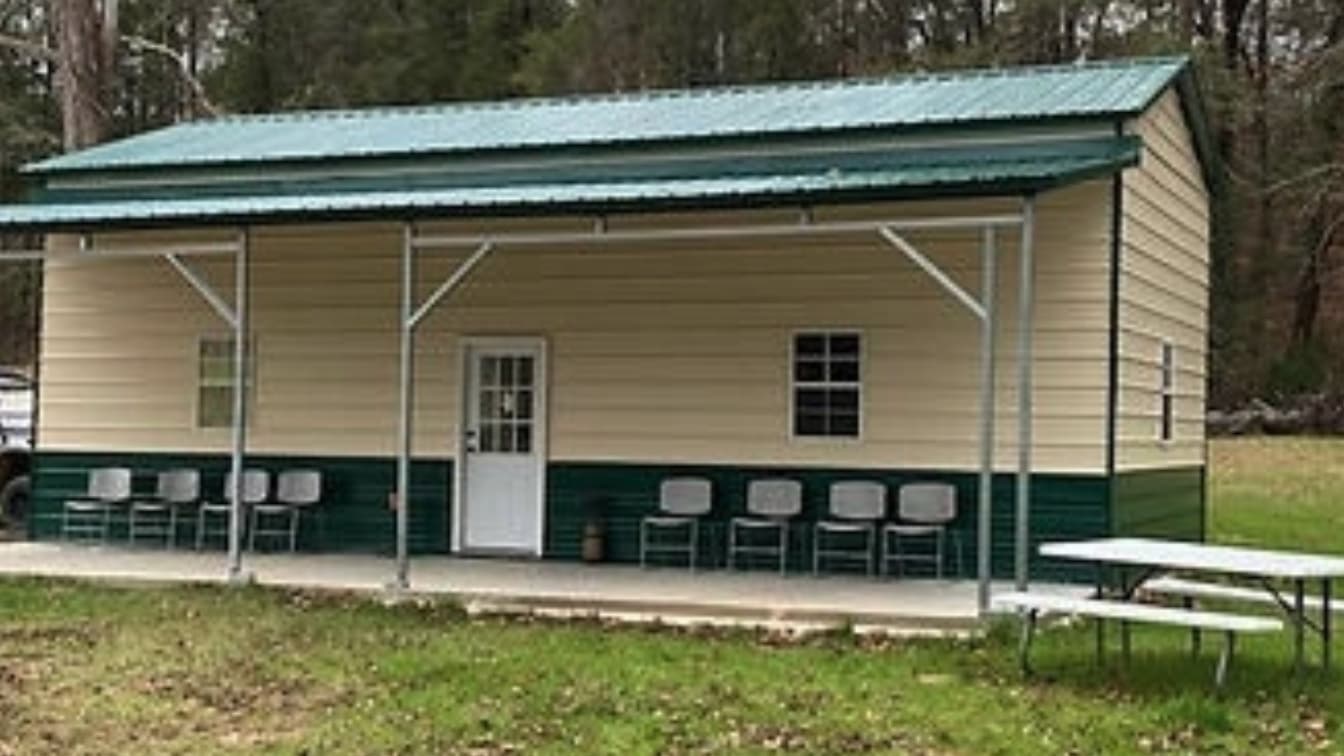Photo 5 of guide Alabama's Whetstone Plantation, 20+ years, uses Bow and Crossbow and Rifle and Shotgun, specializes in Deer and Turkey, skilled in Baiting and Calling and Ground Blind and Run and Gun and Stand Hunting