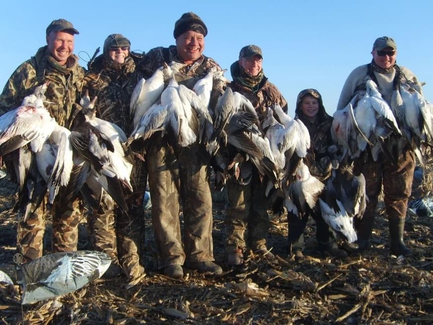 Photo 2 of guide Flatland Outfitters, 10 - 20 years, uses Shotgun, specializes in Goose, skilled in Calling and Decoys
