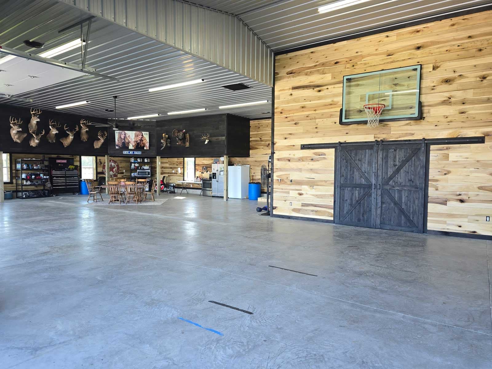 Photo 2 of guide Brushy Creek Outfitters, Less than 5 years, uses Bow, specializes in Deer, skilled in Stand Hunting
