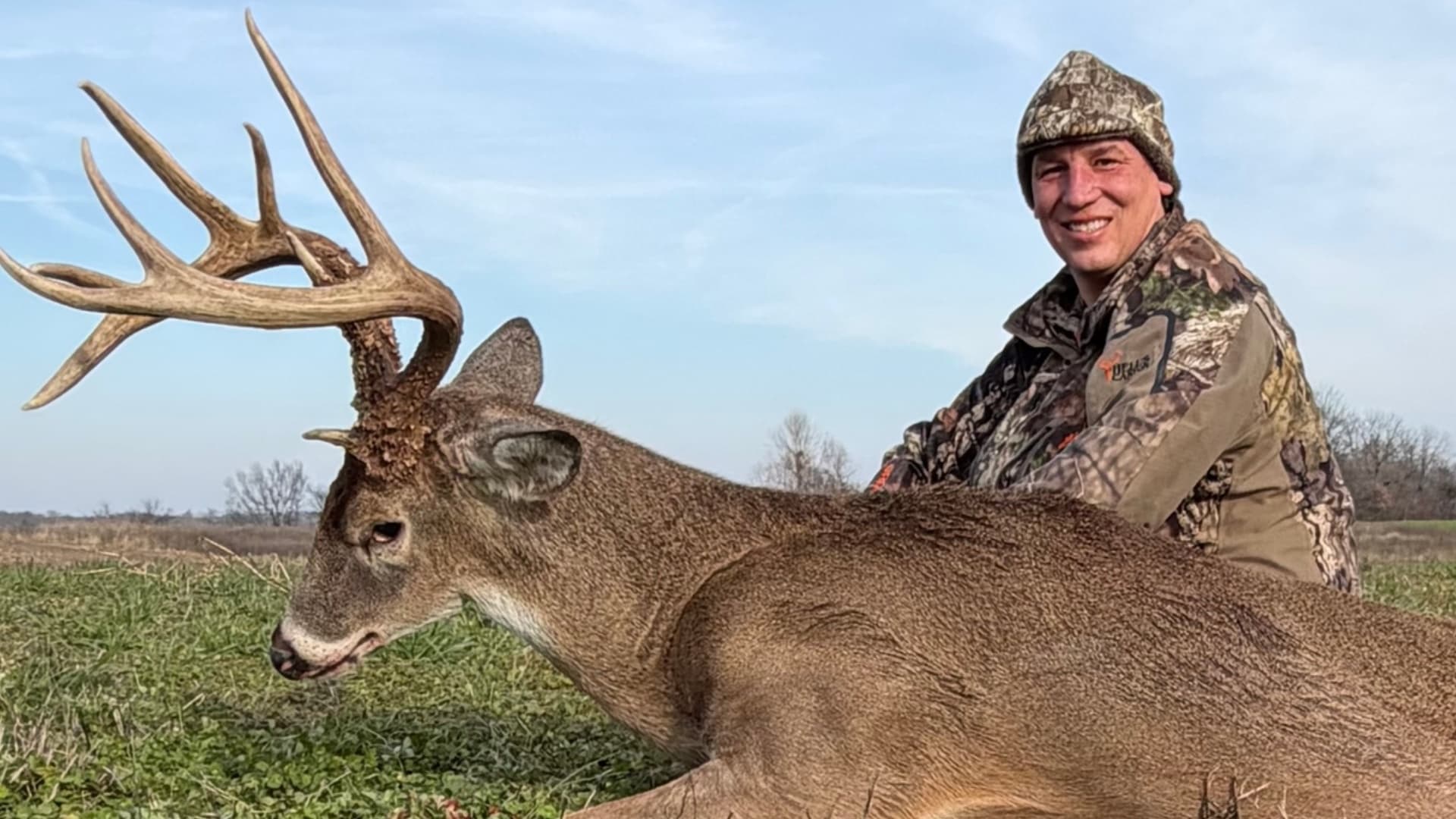 Photo 5 of guide Tad Ladd West Kentucky Whitetails , 10 - 20 years, uses Bow and Crossbow and Muzzleloader and Rifle and Shotgun, specializes in Deer and Turkey, skilled in Calling and Decoys and Ground Blind and Run and Gun and Stand Hunting