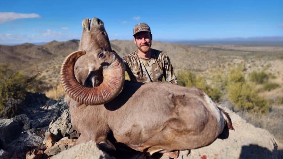 Photo 11 of guide LOH Outfitters, 20+ years, uses Bow and Crossbow and Muzzleloader and Rifle, specializes in Barbary Sheep and Deer and Elk and Gemsbok and Ibex and Mule Deer and Oryx, skilled in Calling and Spot and Stalk and Still Hunting