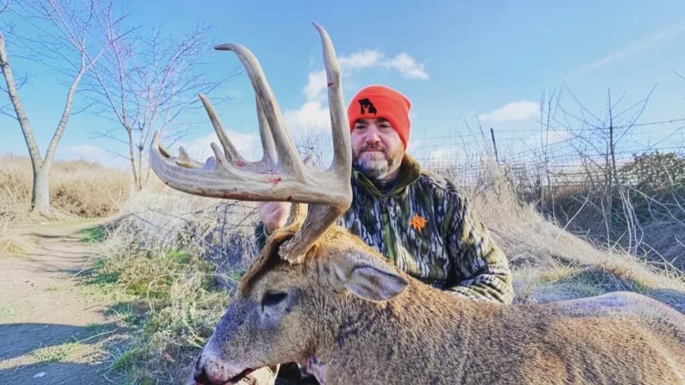 Photo 3 of guide Espey Outfitters, 5 - 10 years, uses Bow and Crossbow and Muzzleloader and Rifle and Shotgun, specializes in Deer and Turkey, skilled in Decoys and Ground Blind and Run and Gun and Stand Hunting