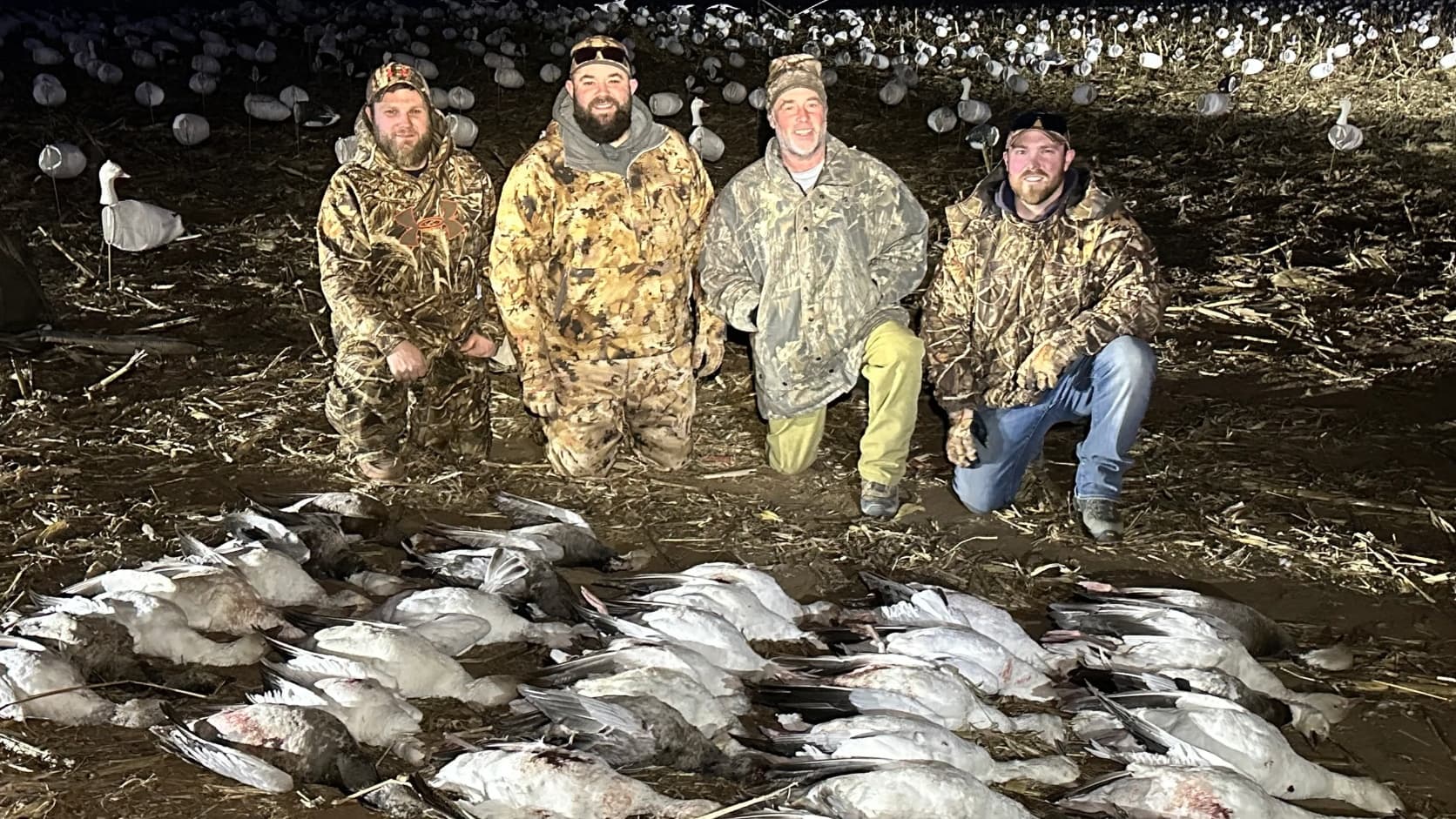 Photo 5 of guide Thompson Outfitters, 20+ years, uses Shotgun, specializes in Snow Geese, skilled in Decoys