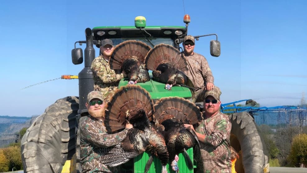 Photo 4 of guide West Kentucky Buck Company, 10 - 20 years, uses Bow and Crossbow and Muzzleloader and Rifle and Shotgun, specializes in Deer and Turkey, skilled in Decoys and Ground Blind and Run and Gun and Stand Hunting
