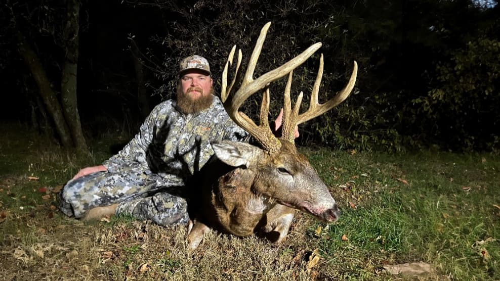 Photo 6 of guide Golden Triangle Whitetails, 20+ years, uses Bow and Crossbow, specializes in Deer, skilled in Ground Blind and Stand Hunting