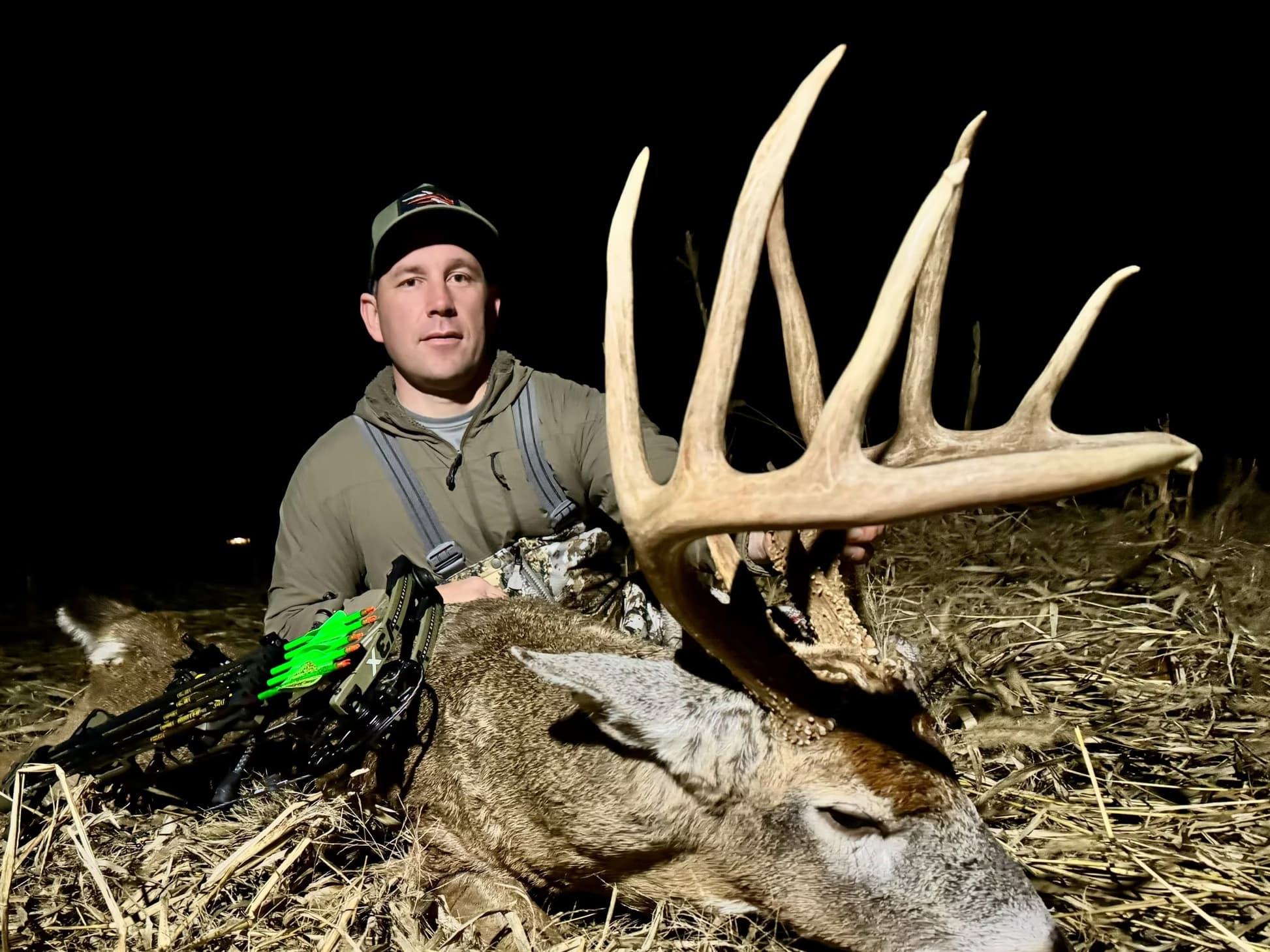 Photo 4 of guide Golden Triangle Whitetails, 20+ years, uses Bow, specializes in Deer, skilled in Stand Hunting