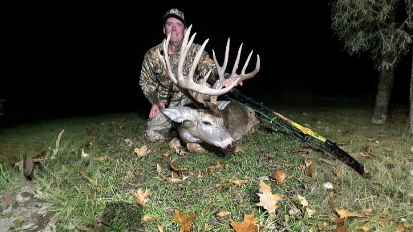 Photo 2 of guide Golden Triangle Whitetails, 20+ years, uses Bow and Crossbow, specializes in Deer, skilled in Ground Blind and Stand Hunting