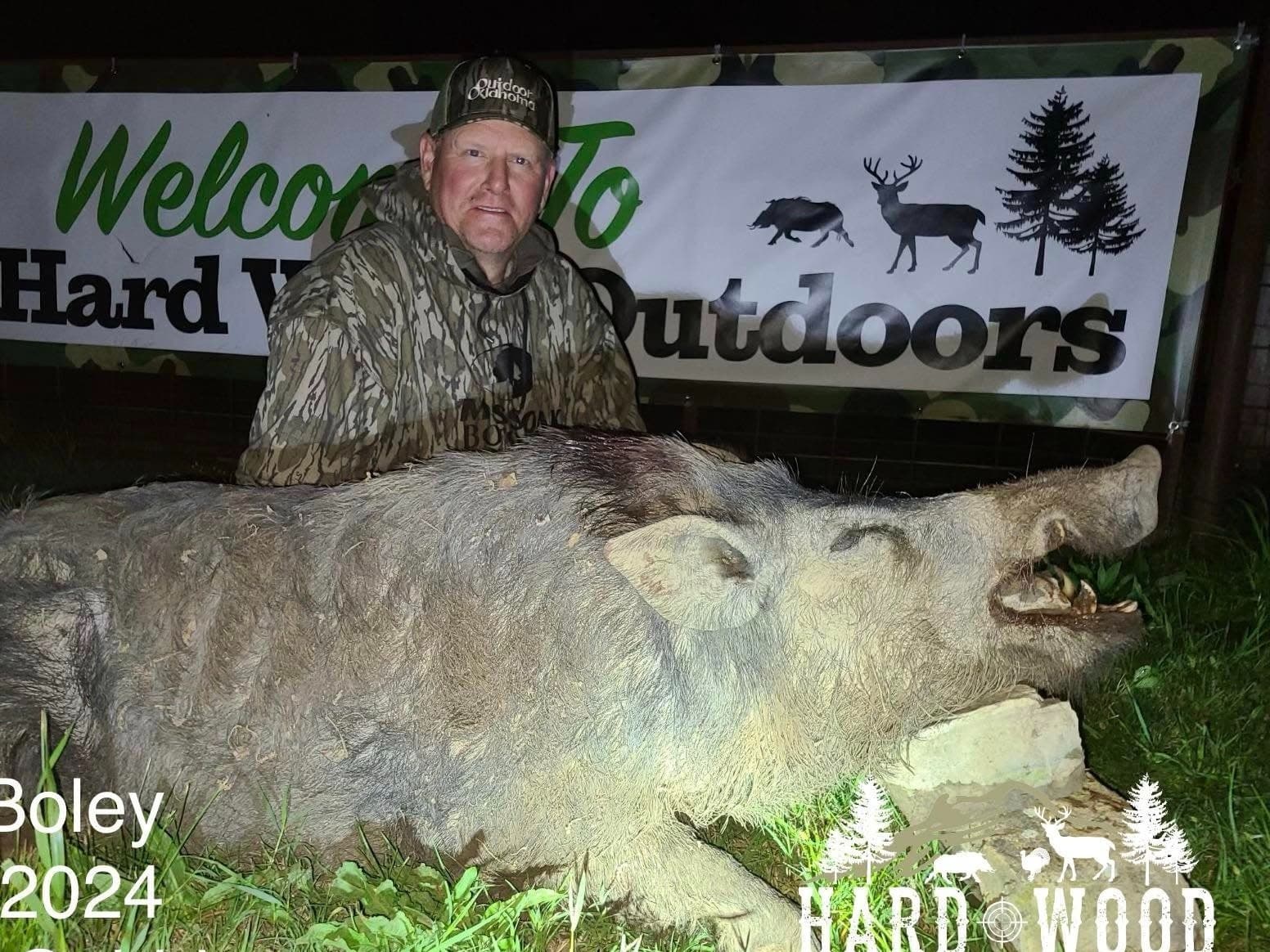 Photo 3 of guide Hardwood Outdoors, 10 - 20 years, uses Bow and Crossbow and Rifle, specializes in Deer and Turkey and Wild Boar, skilled in Hunting with Dogs and Spot and Stalk and Tracking