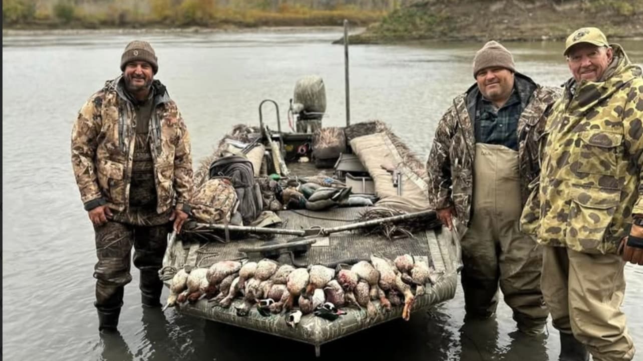 Photo 4 of guide Trophy Wildlife Outfitters, 5 - 10 years, uses Shotgun, specializes in Duck and Goose, skilled in Decoys and Still Hunting