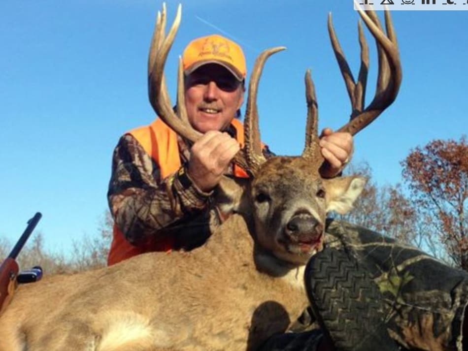 Photo 3 of guide Espey Outfitters, 5 - 10 years, uses Bow and Crossbow and Muzzleloader and Rifle and Shotgun, specializes in Deer, skilled in Stand Hunting